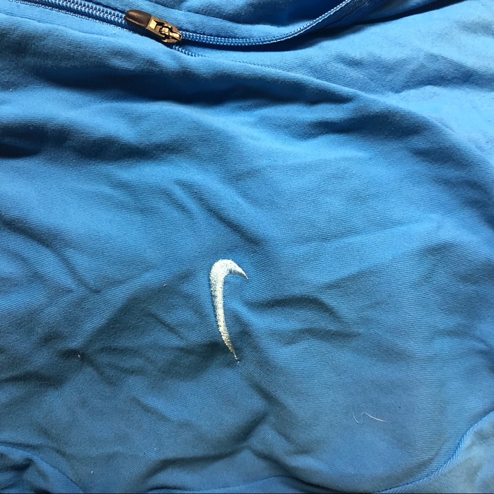 blue nike jacket - Picture 3 of 3